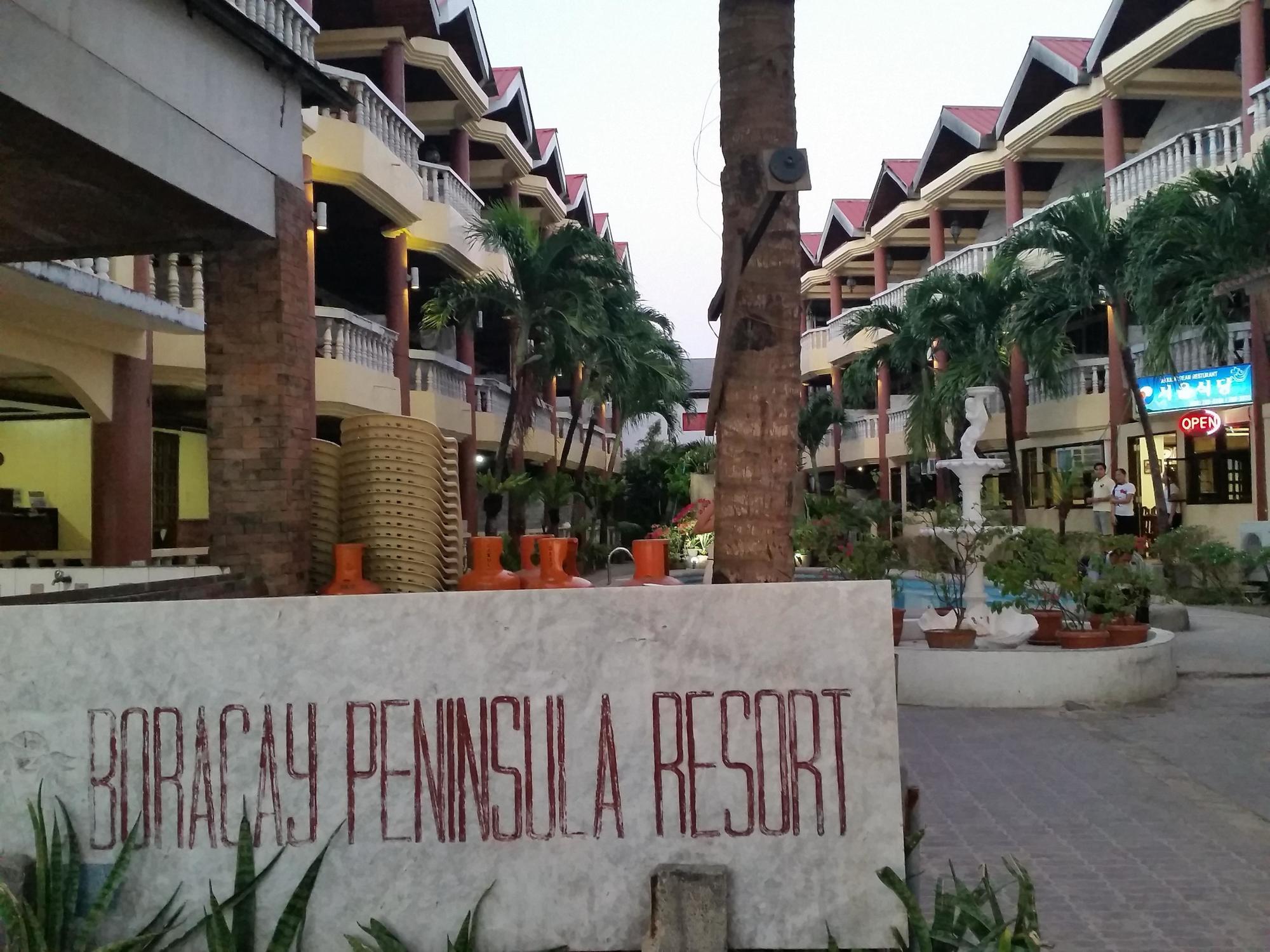 Boracay Peninsula Resort Balabag  Екстер'єр фото