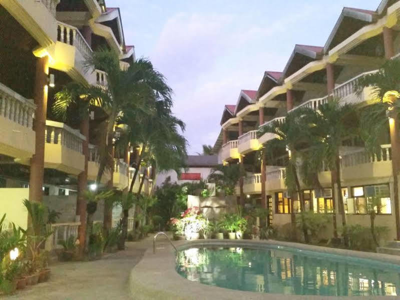 Boracay Peninsula Resort Balabag  Екстер'єр фото